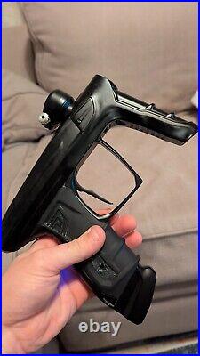 DLX Luxe Idol Dust Black paintball gun / marker. Used. Free shipping