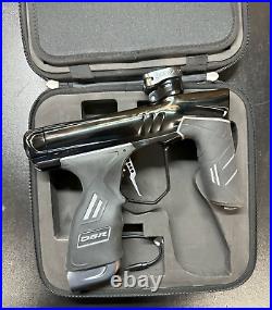 Dye DSR+ Electronic Paintball Marker Gun Gloss Black/Silver with IM Pro Kit