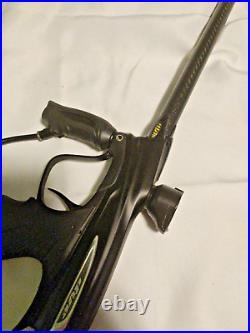 Dye NT11 Paintball Marker/gun With Stiffy Carbon Fiber Barrel and Upgraded Reg