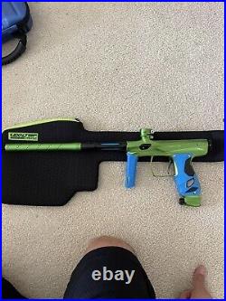 New Never Used Shocker AMP Paintball Marker Speedball Gun Lime/Blue Gun