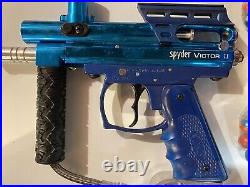 Spyder Victor 2 II Paintball Gun with Hopper, empty CO2 Tank and 1,000 Paintballs