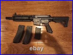 Tippman M4 Carbine. 68 Caliber Mag Fed, Paintball Gun, Black, Very Lightly used