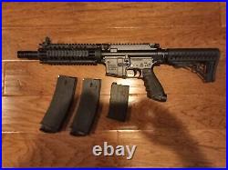 Tippman M4 Carbine. 68 Caliber Mag Fed, Paintball Gun, Black, Very Lightly used