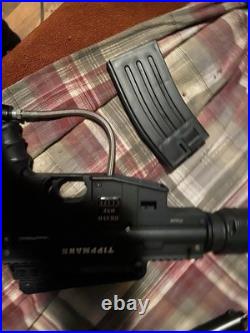 Tippmann Bravo one Elite M-16 Paintball Gun No Canister