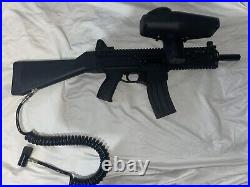 Tippmann X7 Paintball Gun With Cyclone Feed & Commando Gas-Thru Stock & Air Hose