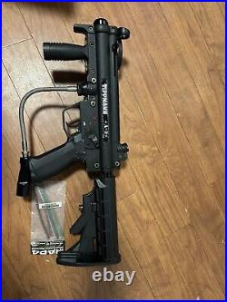 Tippmann a5 paintball gun with E-trigger And 19 Barrel